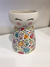 Load image into Gallery viewer, Doll Vase
